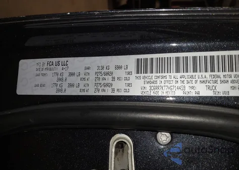 2017 Ram 1500 Express 4X4 5'7 Box z USA, uszkodzony, nr VIN 3C6RR7KT7HG714459